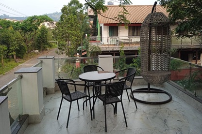 Side view of Retreat Villa